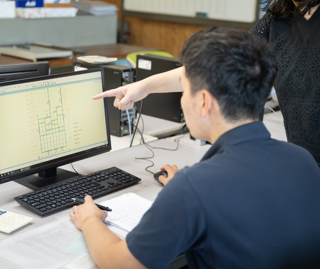 ハイテク匠社内風景